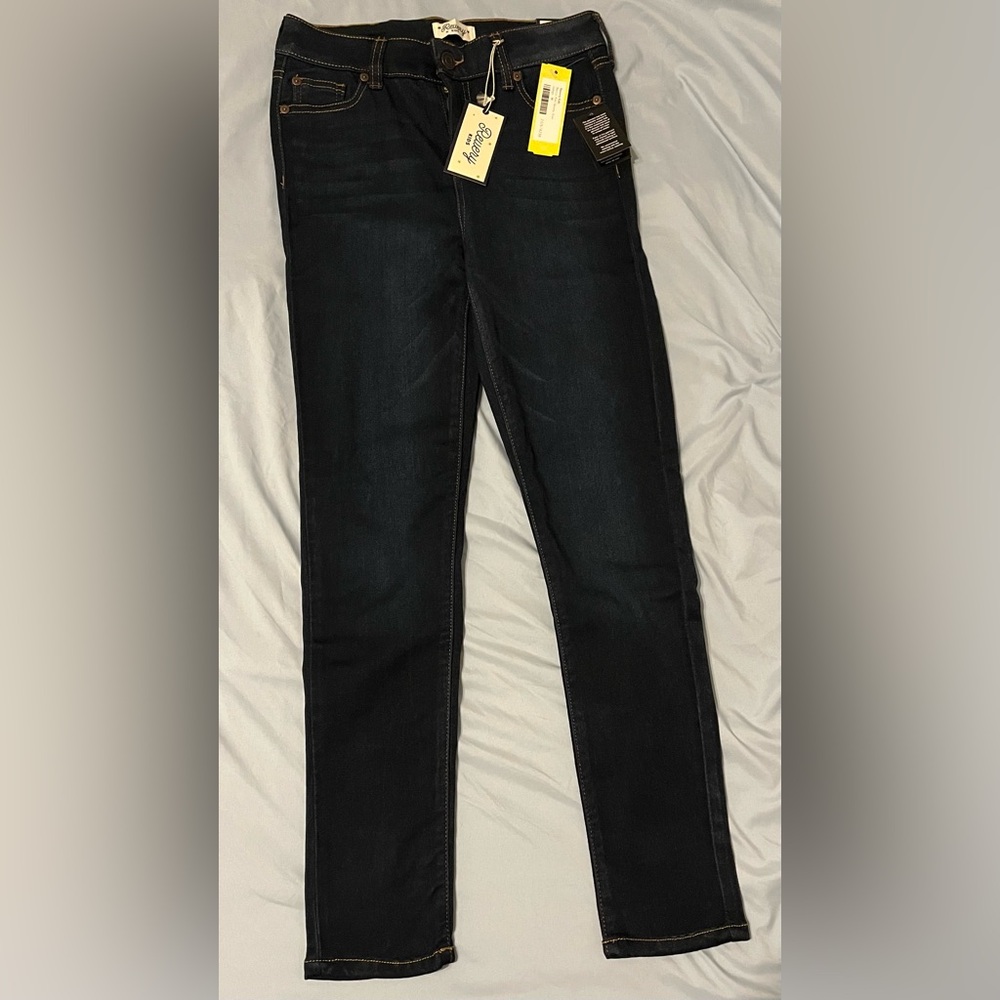 Revery NWT Size 16 Indigo Skinny Jean